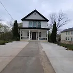 Grand Home Walk To Mercedes Benz